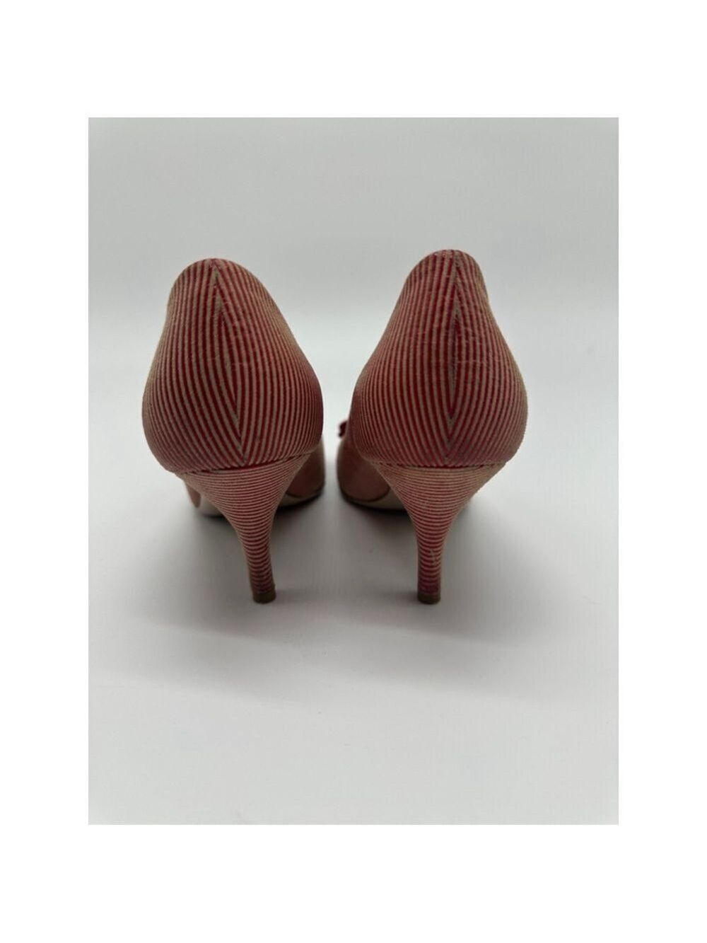 Salvatore Ferragamo Vara Bow Pumps Size 5 Leather Heels w Dust Bag - Picture 5 of 9